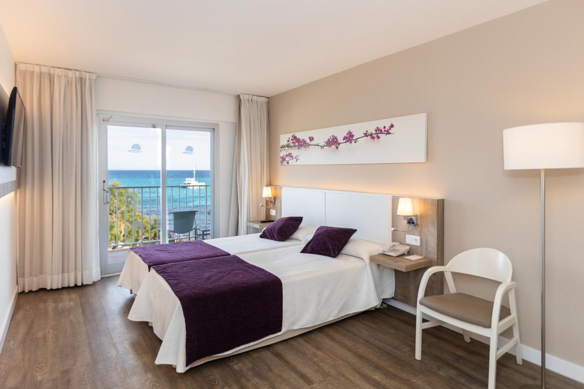 Hotel Brisa Marina (Adults Only) Сийот Екстериор снимка