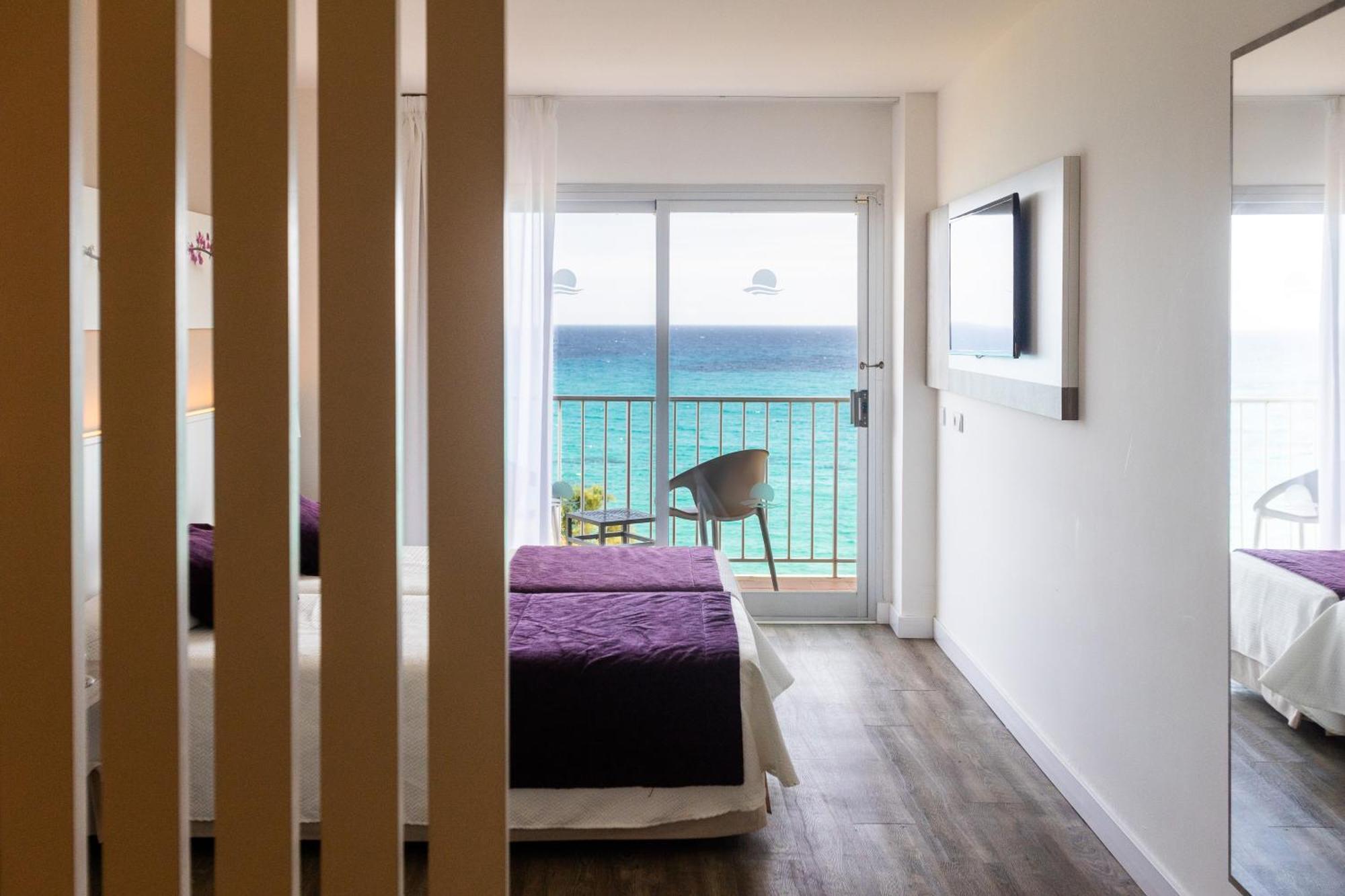 Hotel Brisa Marina (Adults Only) Сийот Екстериор снимка