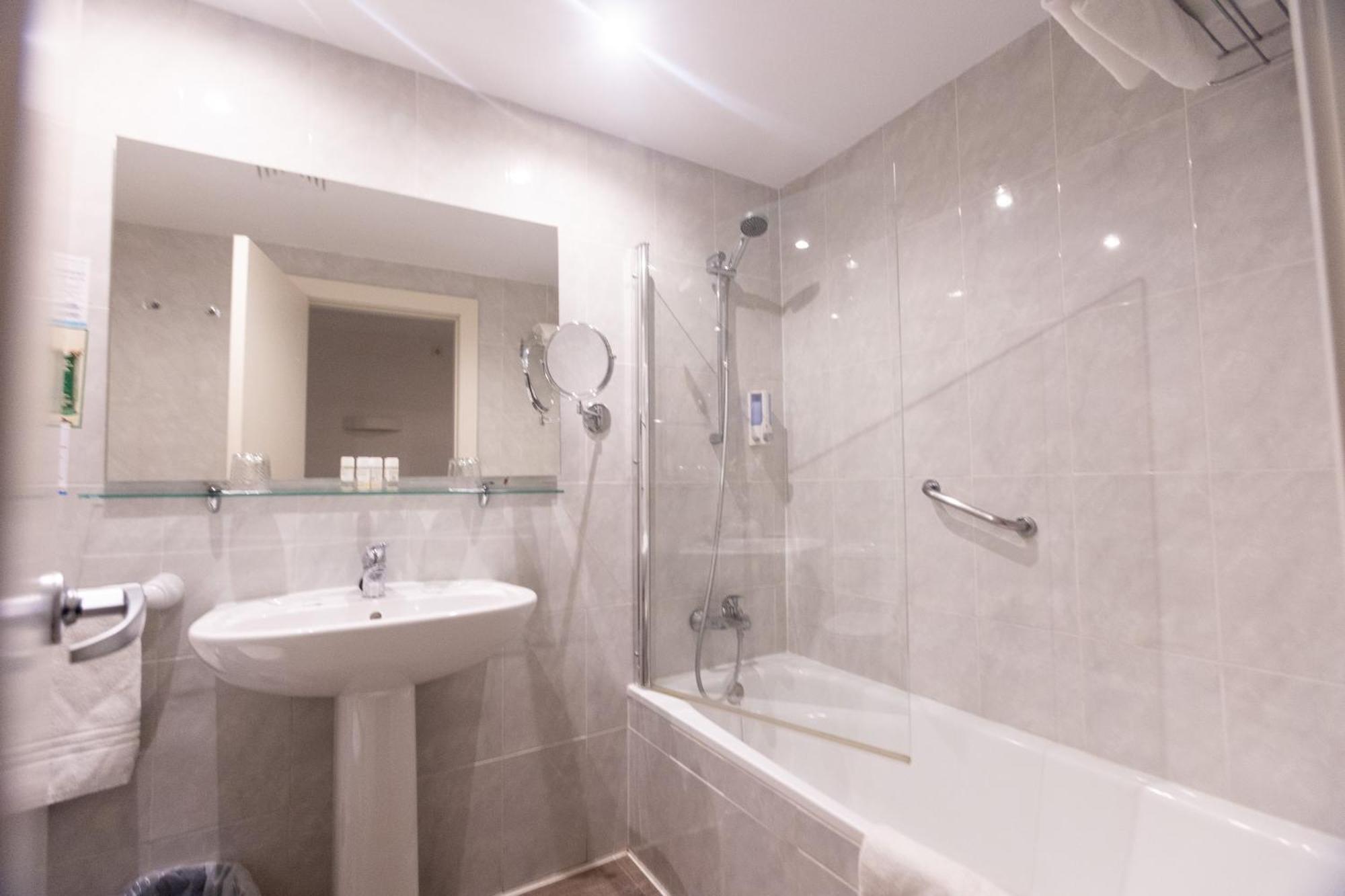 Hotel Brisa Marina (Adults Only) Сийот Екстериор снимка
