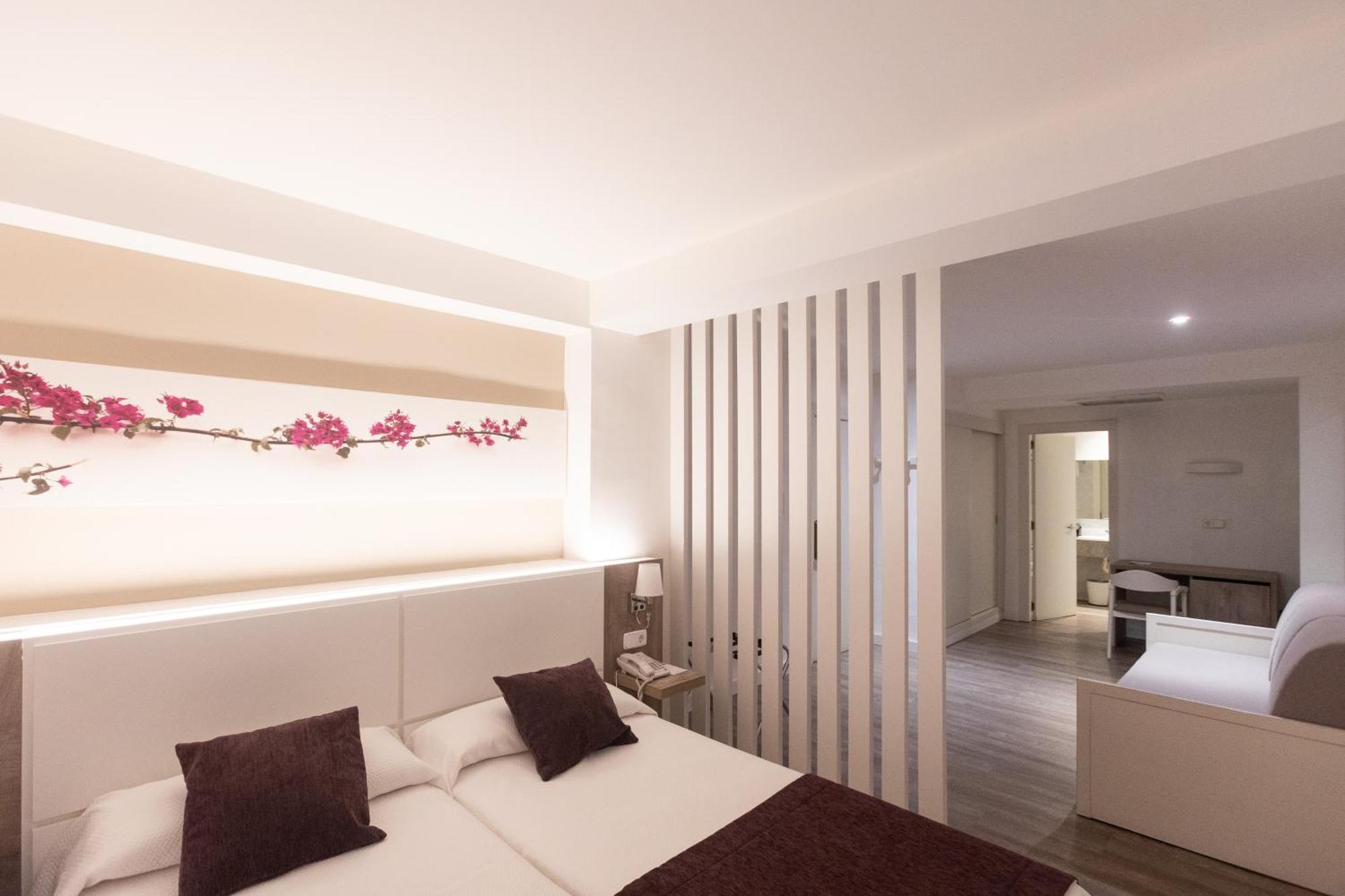 Hotel Brisa Marina (Adults Only) Сийот Екстериор снимка